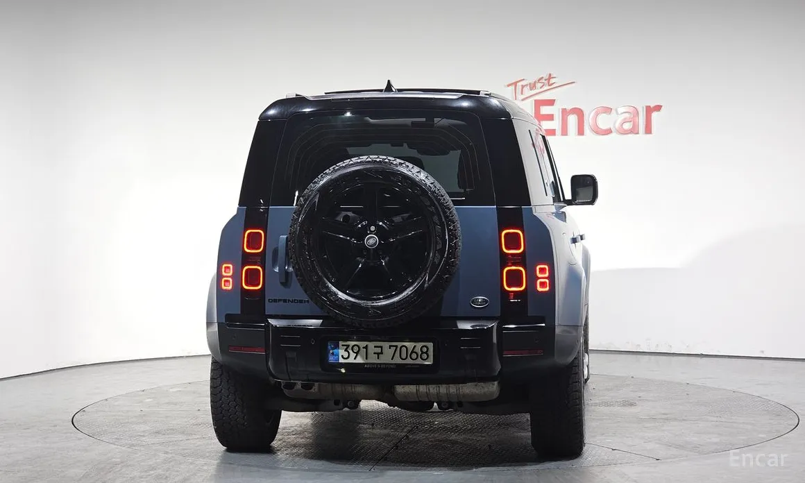 Фото 4 - Land Rover Defender