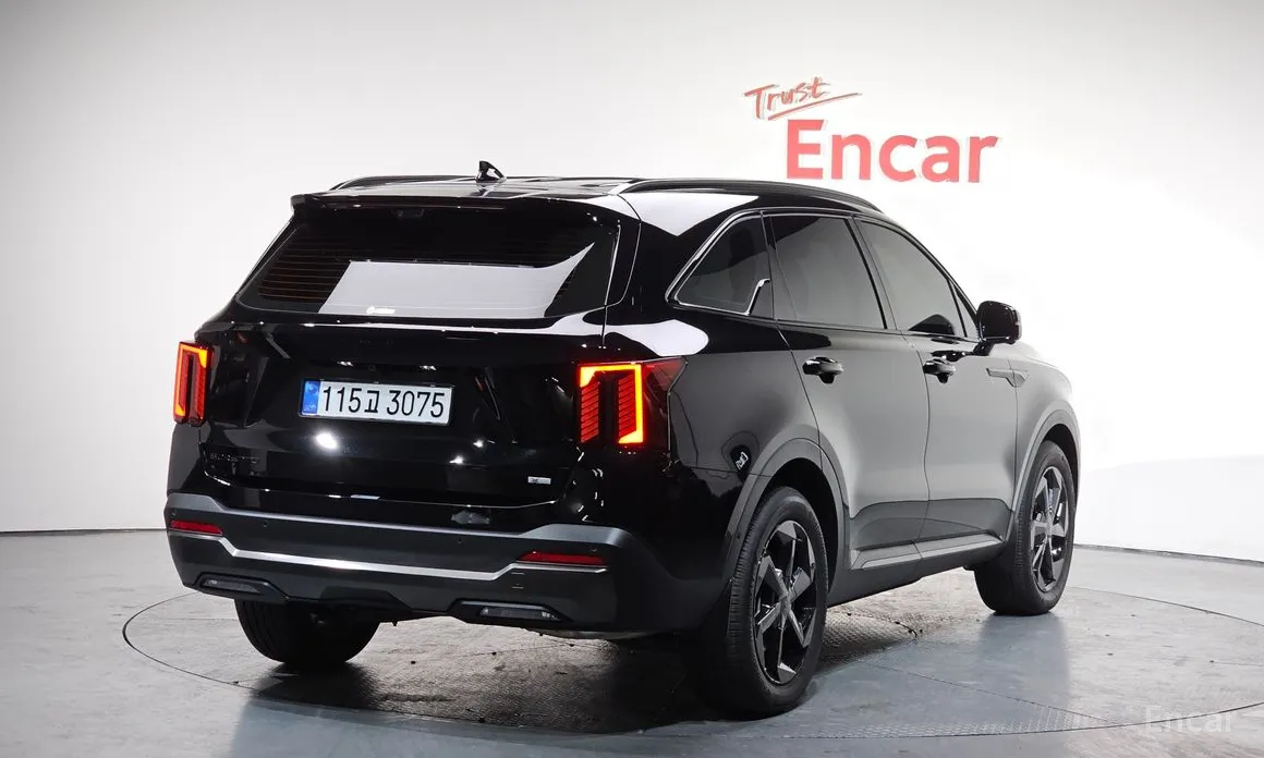 Фото 2 - Kia Sorento