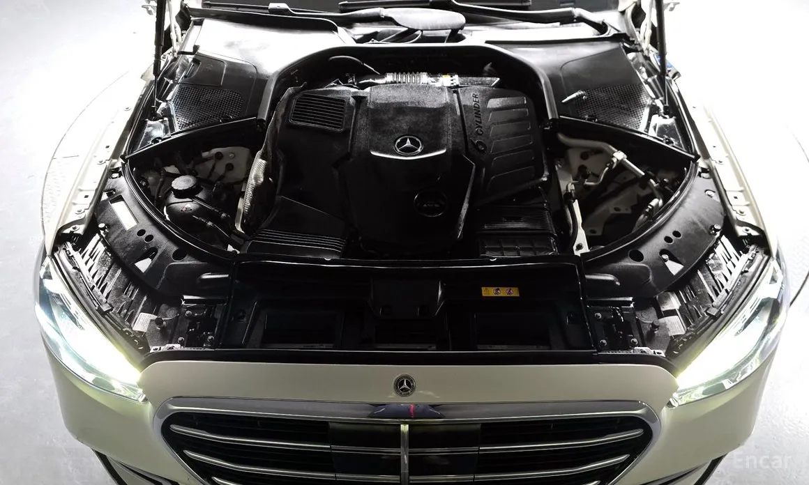 Фото 6 - Mercedes-Benz S-Class