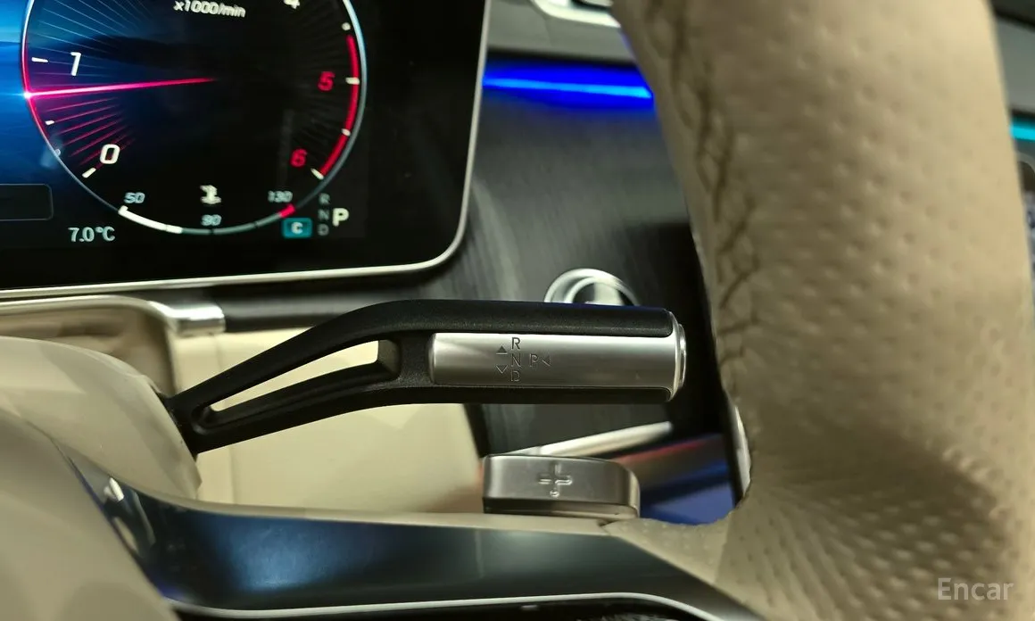 Фото 9 - Mercedes-Benz S-Class