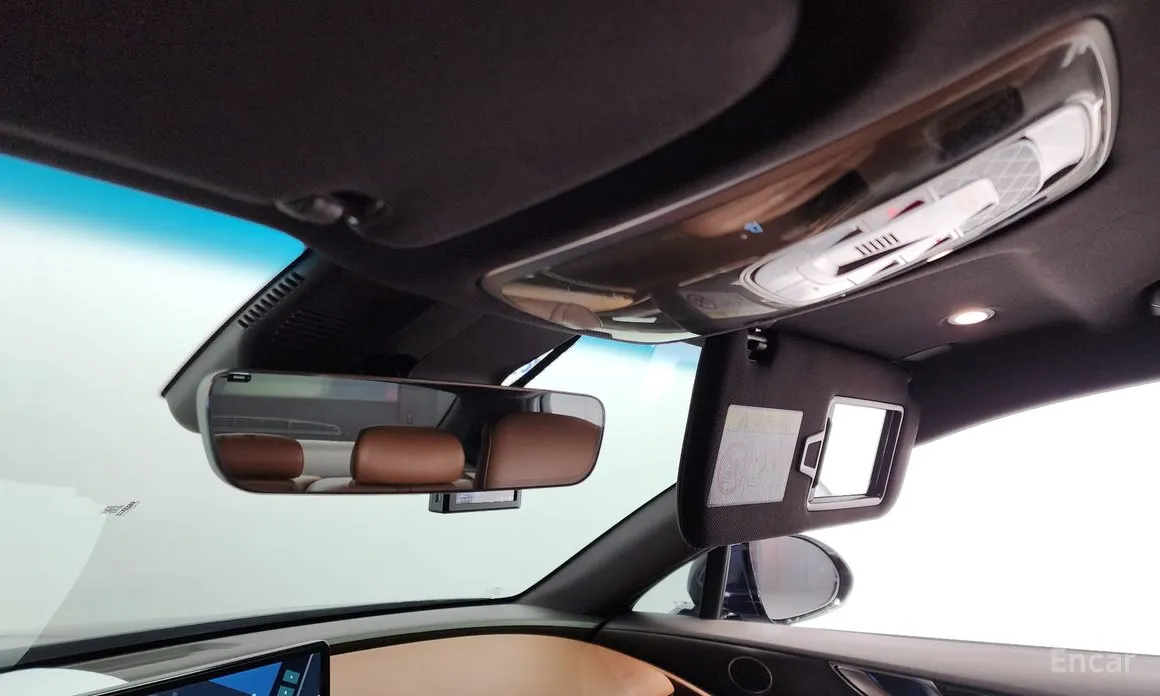 Фото 18 - Genesis G80