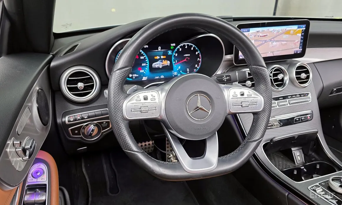 Фото 13 - Mercedes-Benz C-Class