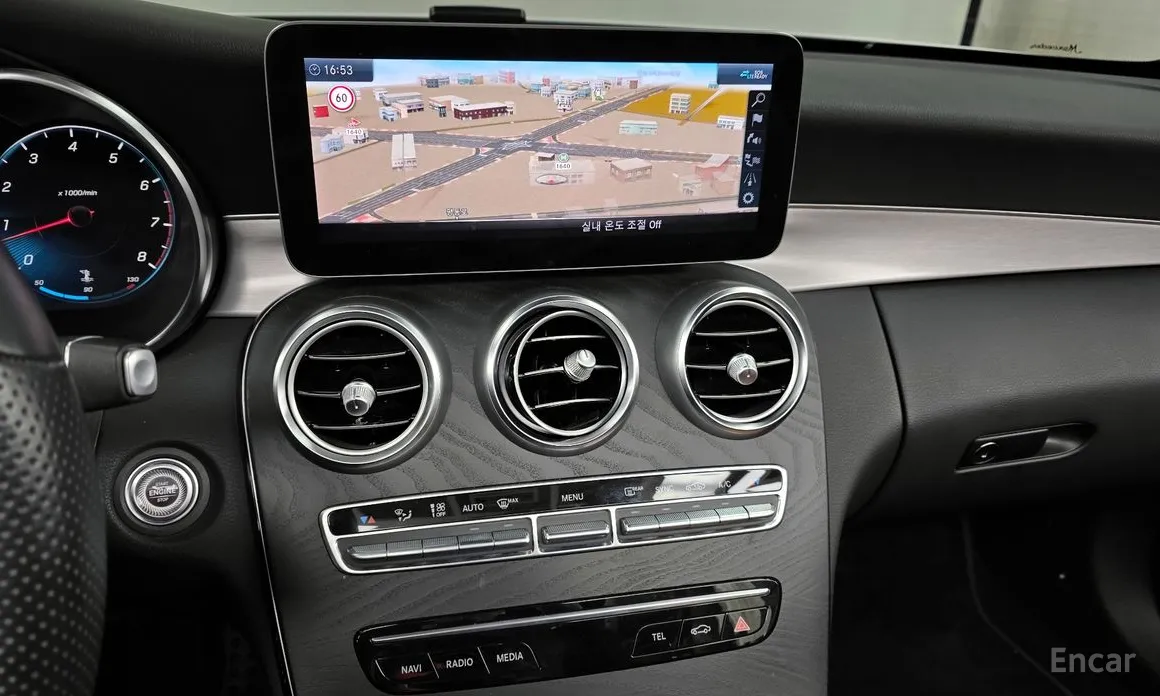 Фото 14 - Mercedes-Benz C-Class