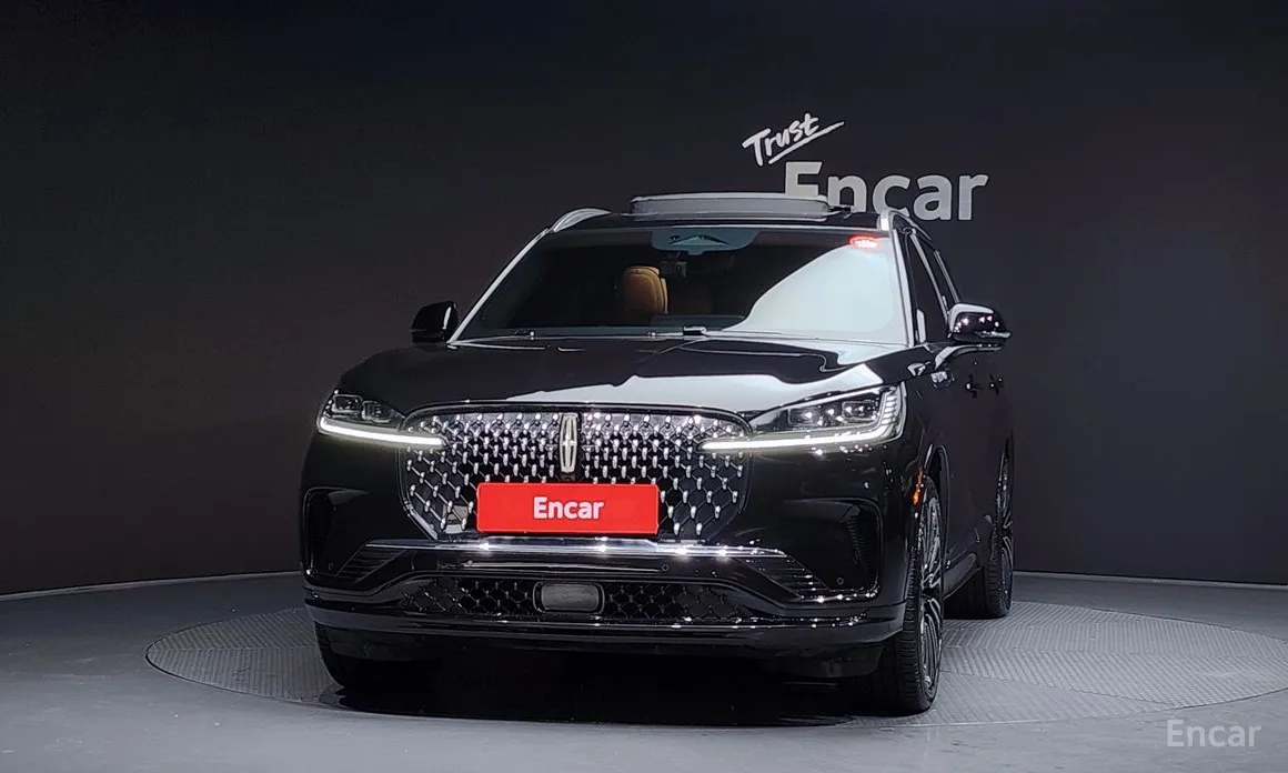 Фото 3 - Lincoln Aviator