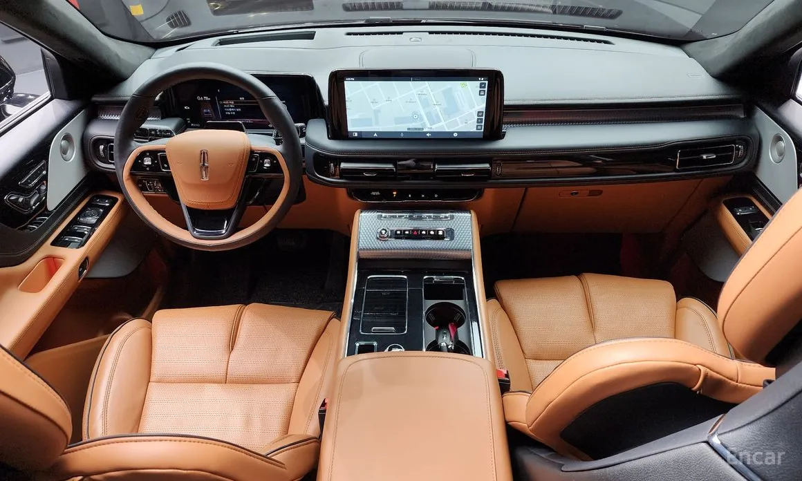 Фото 7 - Lincoln Aviator