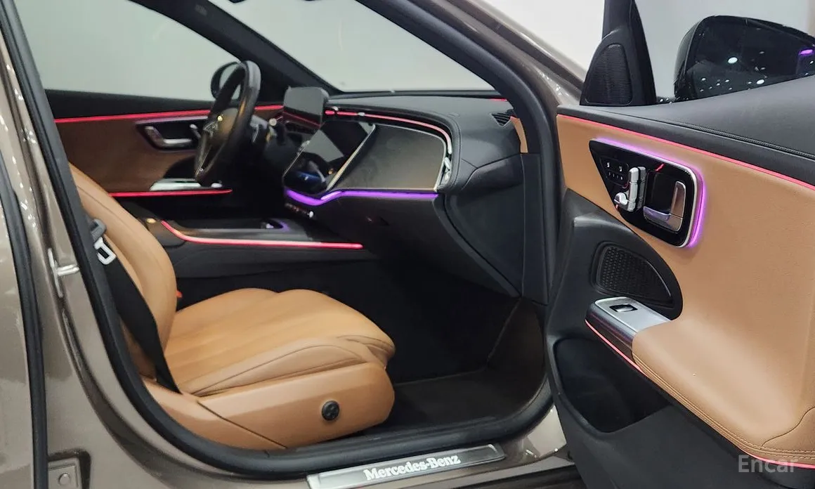 Фото 12 - Mercedes-Benz E-Class