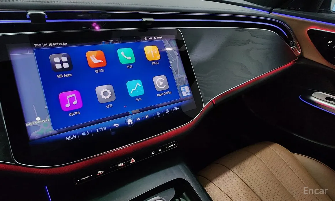 Фото 16 - Mercedes-Benz E-Class