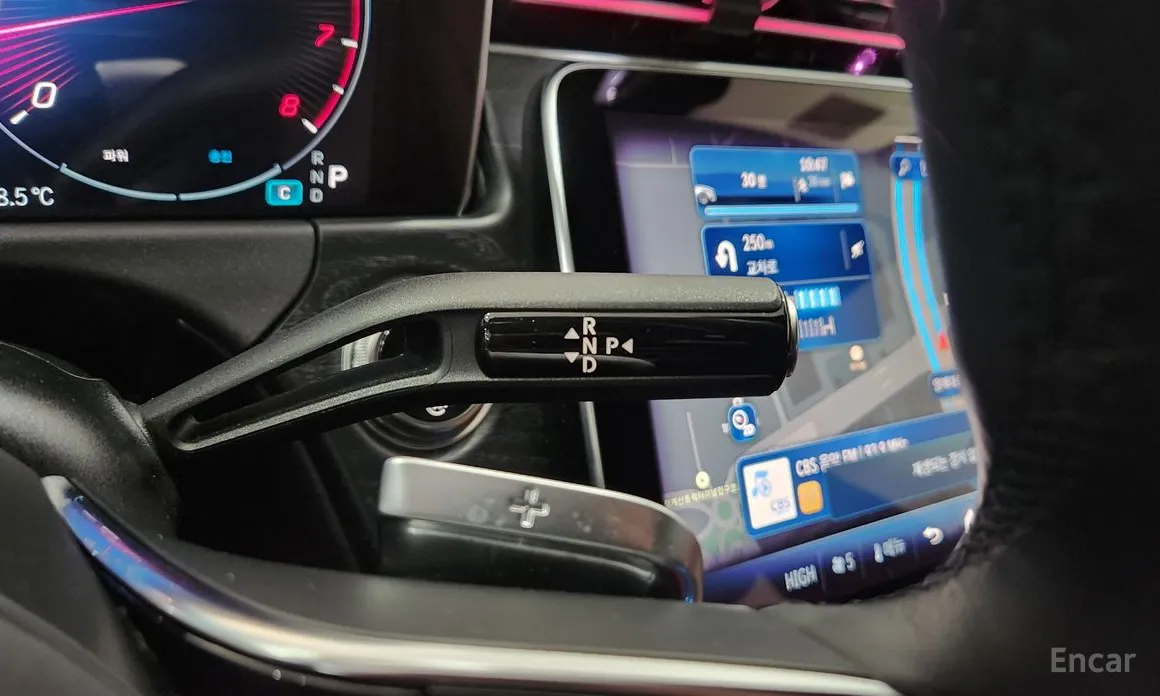 Фото 9 - Mercedes-Benz E-Class