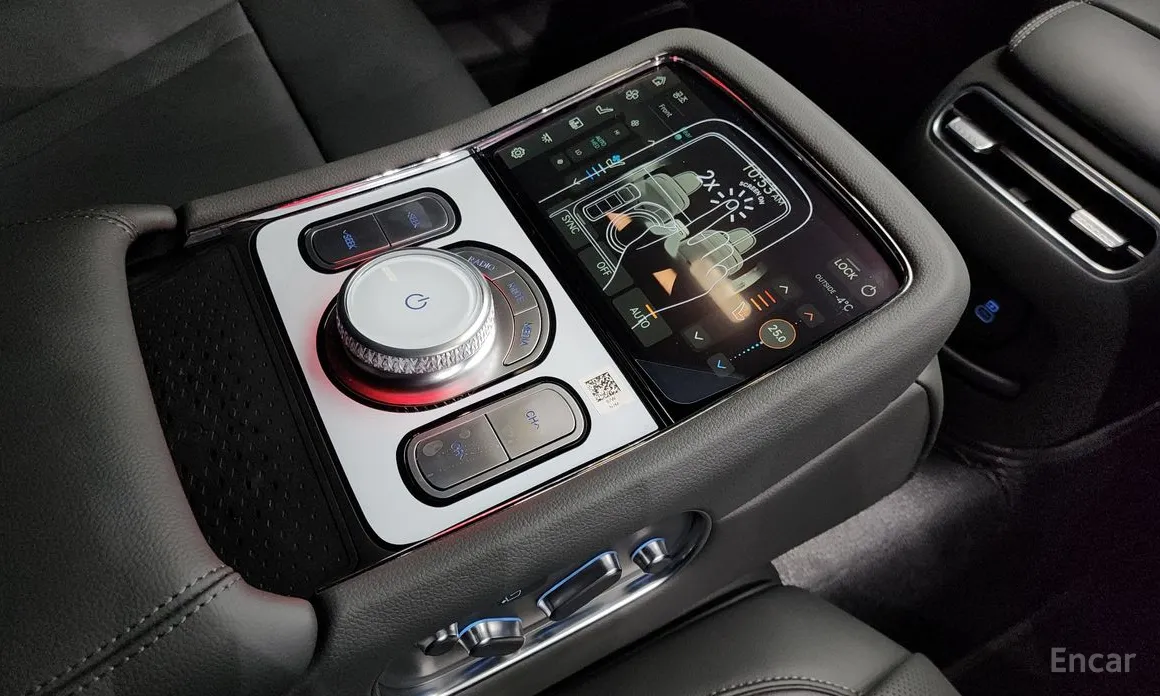 Фото 19 - Genesis G90