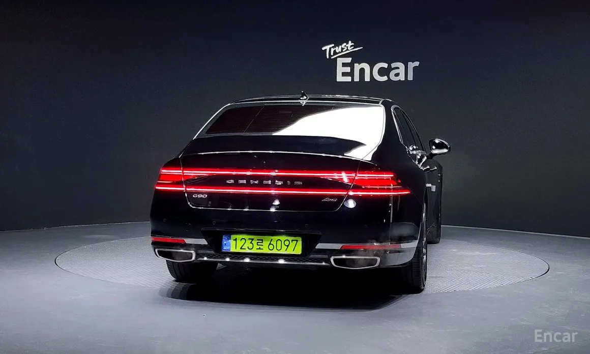 Фото 4 - Genesis G90