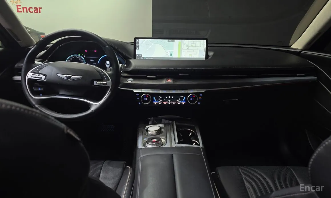 Фото 18 - Genesis G80