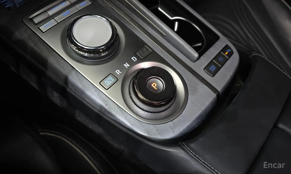 Фото 9 - Genesis G80