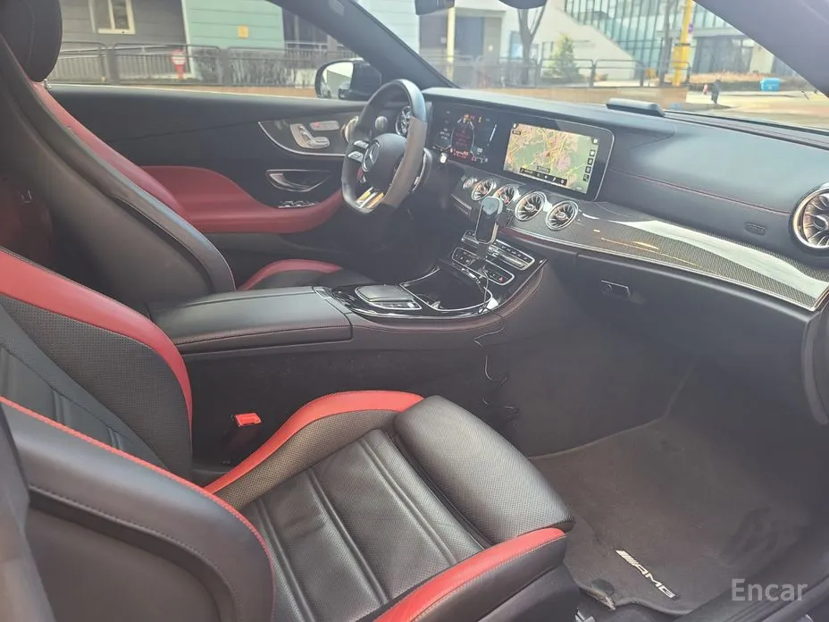 Фото 10 - Mercedes-Benz E-Class