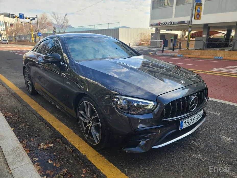 Фото 4 - Mercedes-Benz E-Class