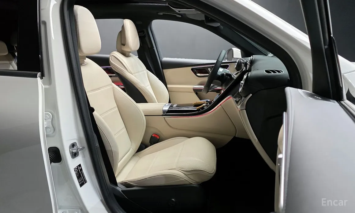Mercedes-Benz GLC-Class 2023 GLC 300 4MATIC Avantgarde