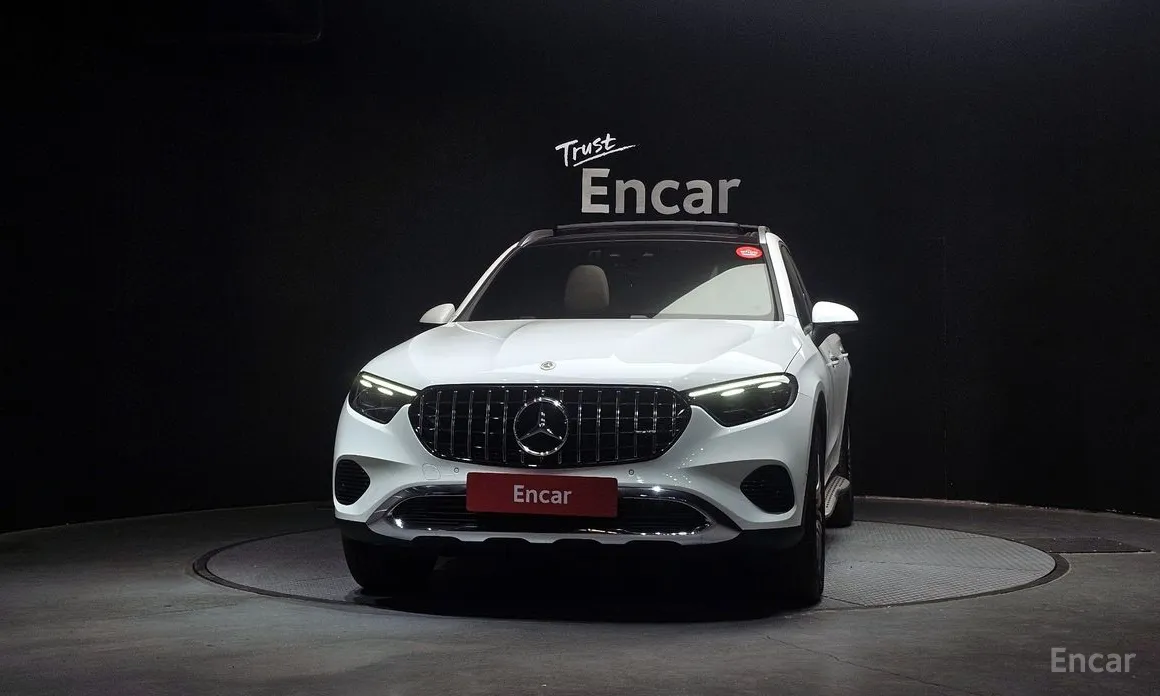 Mercedes-Benz GLC-Class 2023 GLC 300 4MATIC Avantgarde