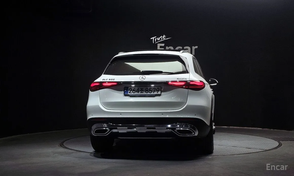 Mercedes-Benz GLC-Class 2023 GLC 300 4MATIC Avantgarde