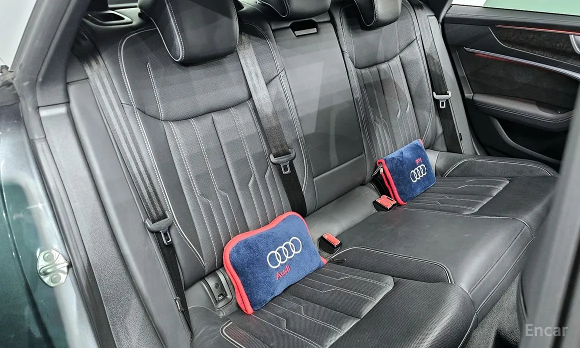 Фото 12 - Audi A7