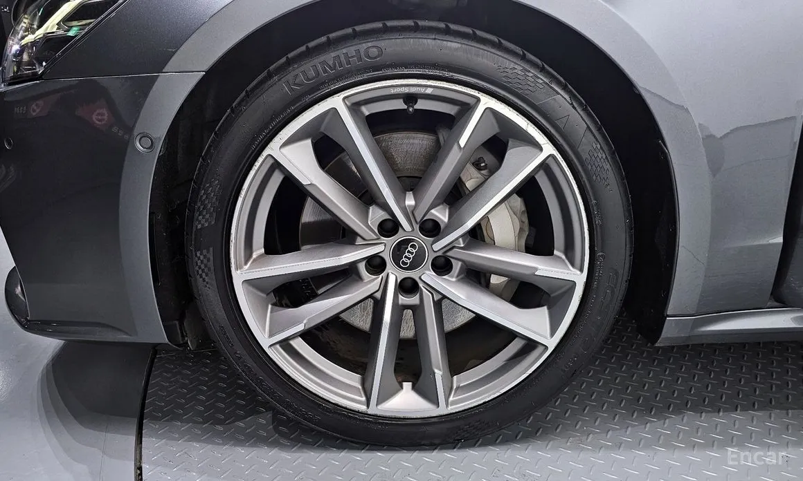 Фото 5 - Audi A7