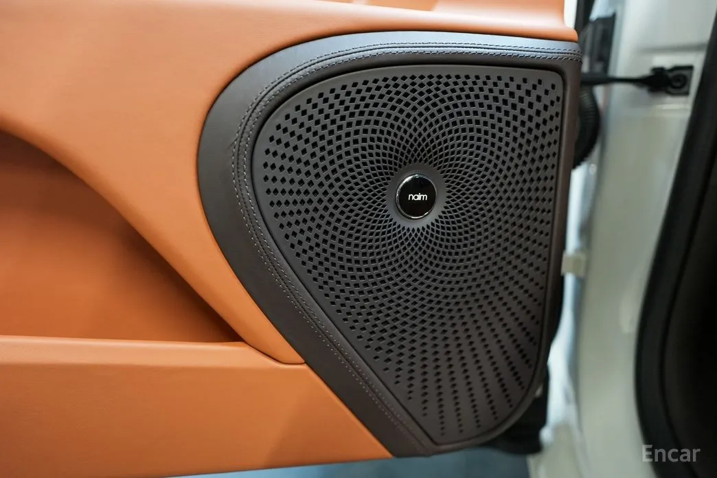 Фото 11 - Bentley Flying Spur