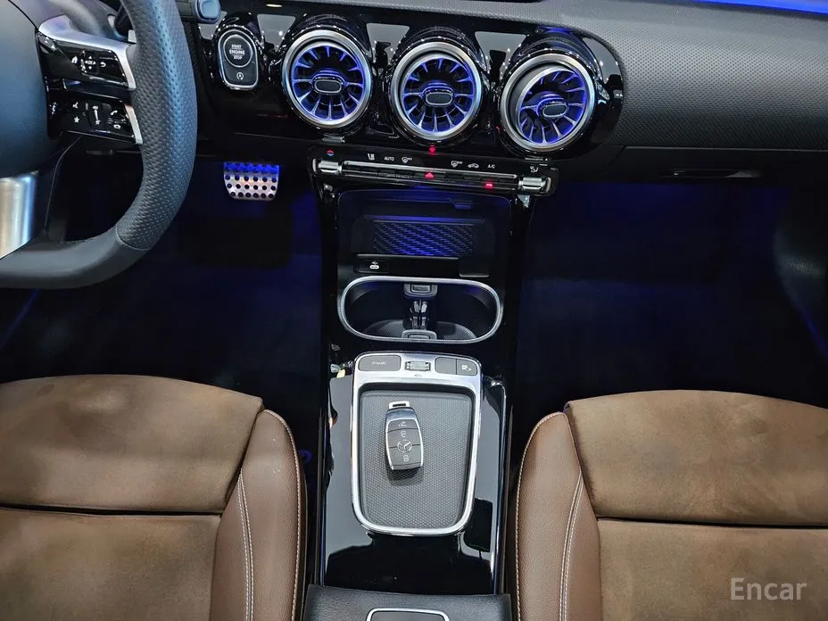 Фото 9 - Mercedes-Benz CLA-Class