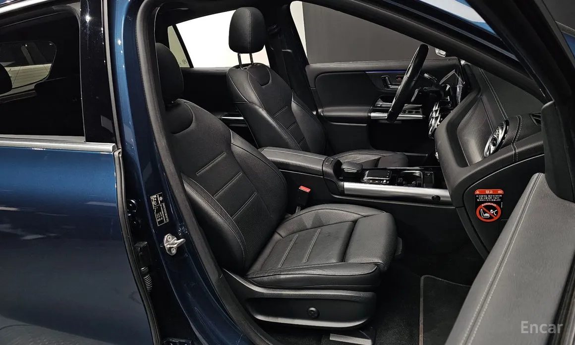 Фото 10 - Mercedes-Benz EQA