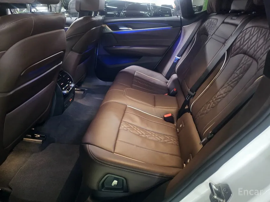 Фото 14 - BMW Gran Turismo