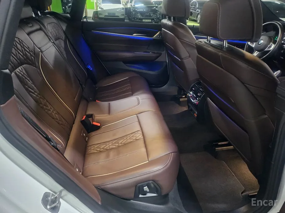 Фото 15 - BMW Gran Turismo