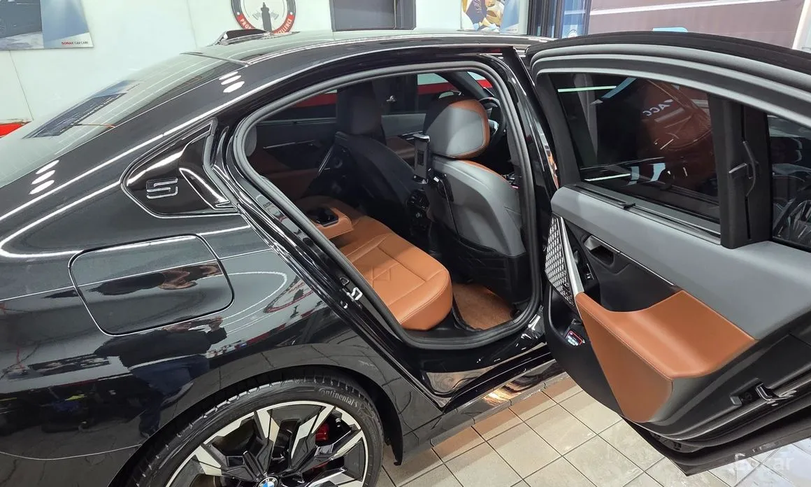 Фото 10 - BMW 5 Series