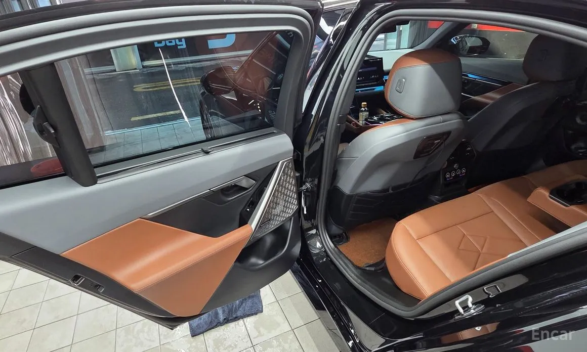 Фото 11 - BMW 5 Series