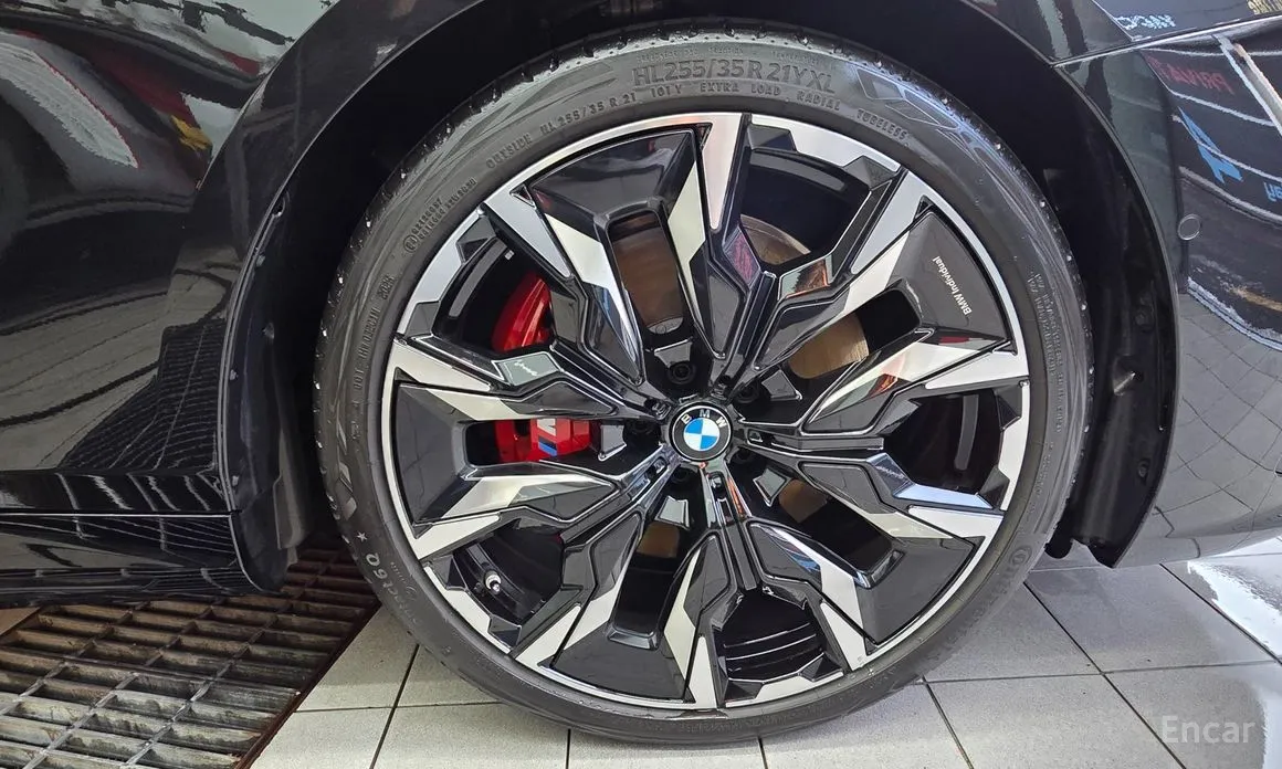 Фото 13 - BMW 5 Series