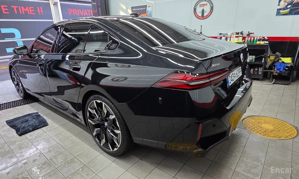 Фото 14 - BMW 5 Series