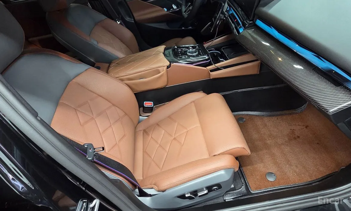 Фото 19 - BMW 5 Series