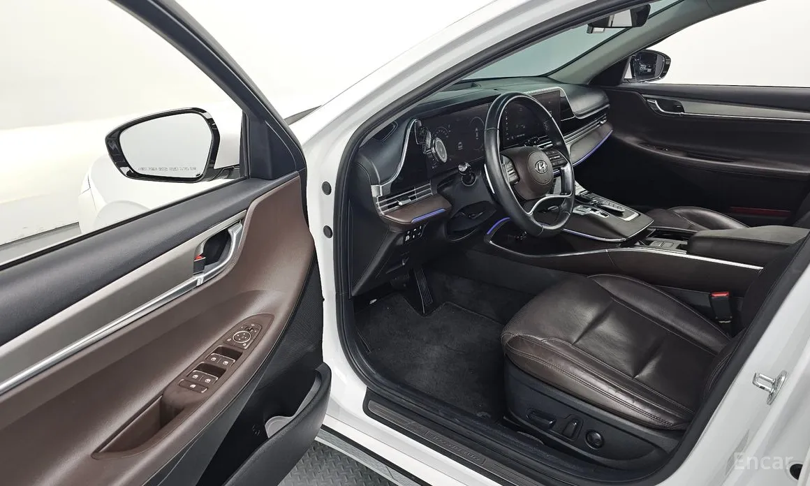 Фото 10 - Hyundai Grandeur