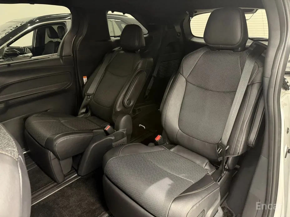 Фото 12 - Toyota Sienna