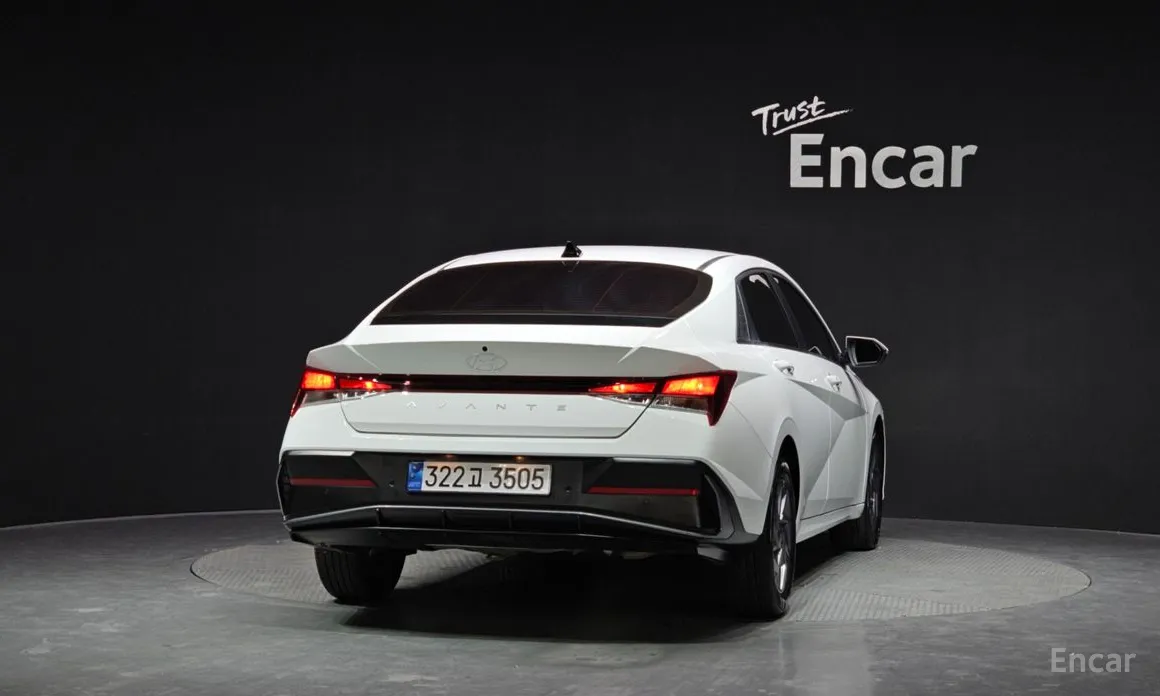 Фото 4 - Hyundai Avante