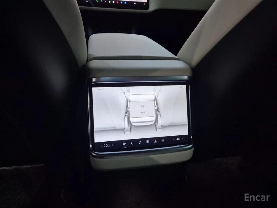 Фото 14 - Tesla Model S