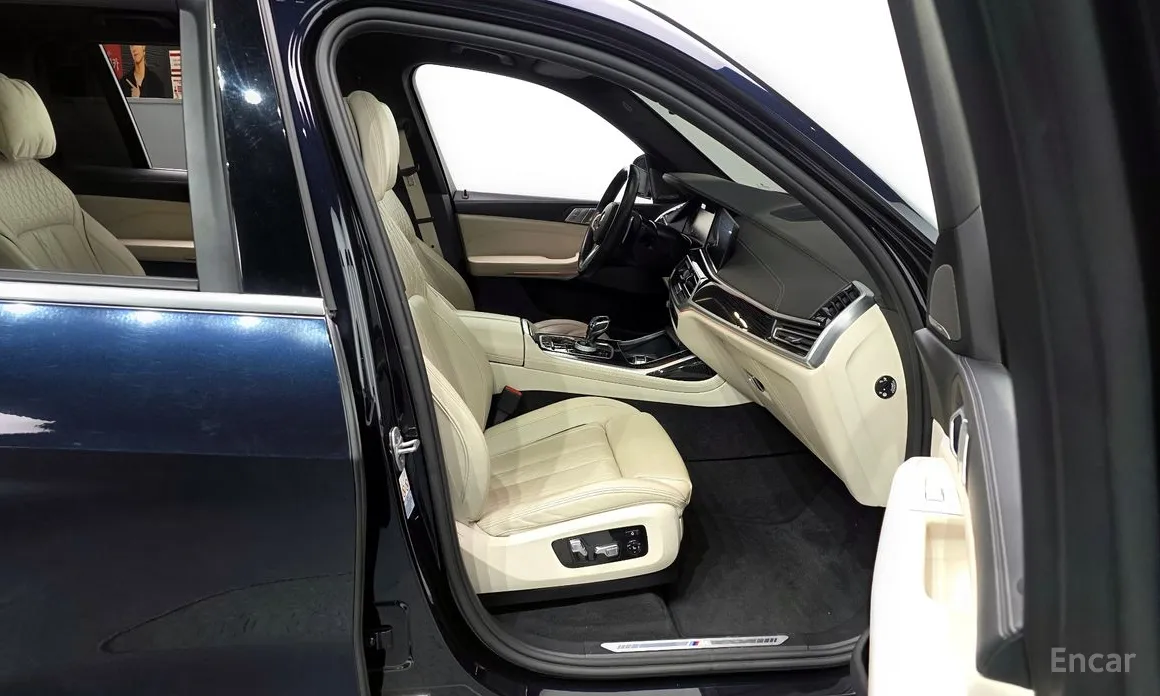 Фото 11 - BMW X7