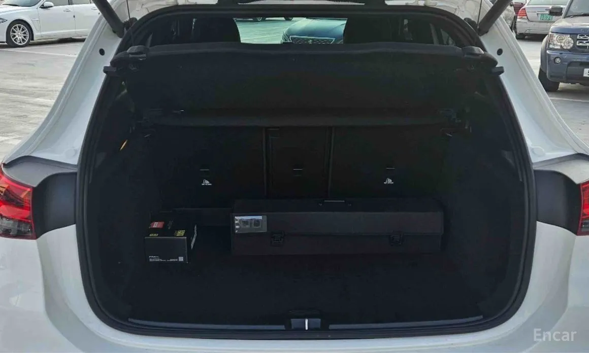 Фото 6 - Mercedes-Benz GLA-Class