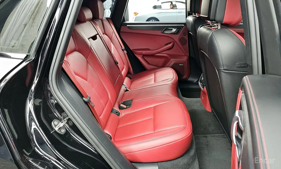 Фото 12 - Porsche Macan