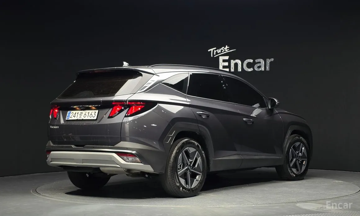 Фото 2 - Hyundai Tucson