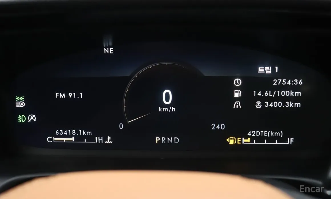 Фото 12 - Lincoln Aviator