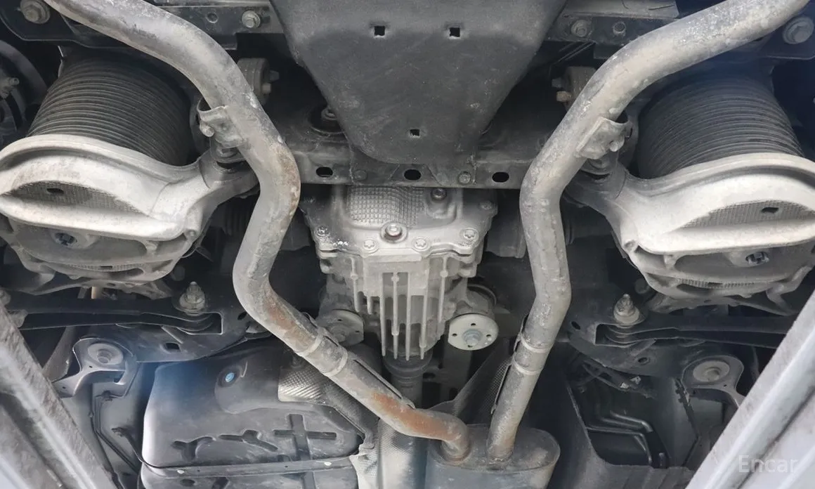 Фото 20 - Lincoln Aviator