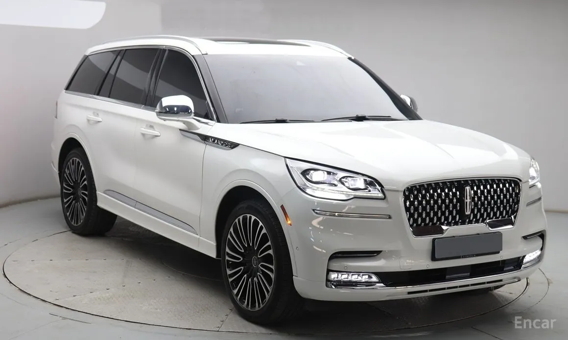 Фото 3 - Lincoln Aviator