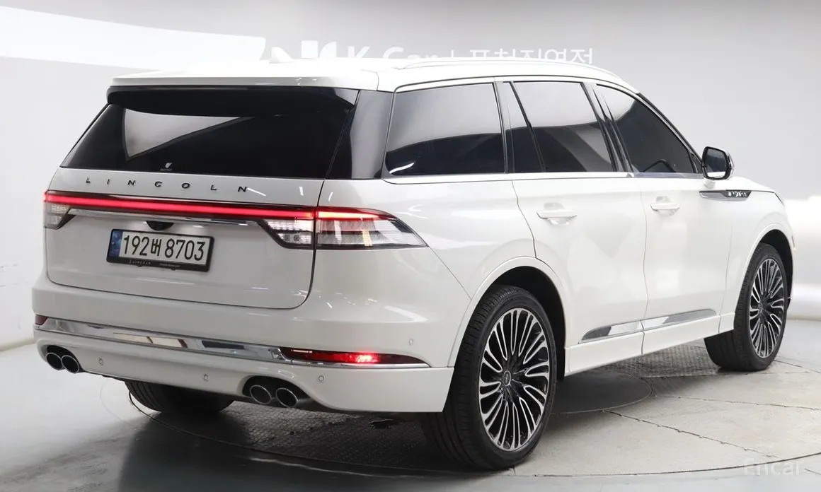 Фото 4 - Lincoln Aviator