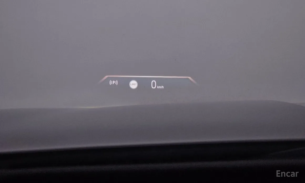 Фото 18 - BMW 7 Series