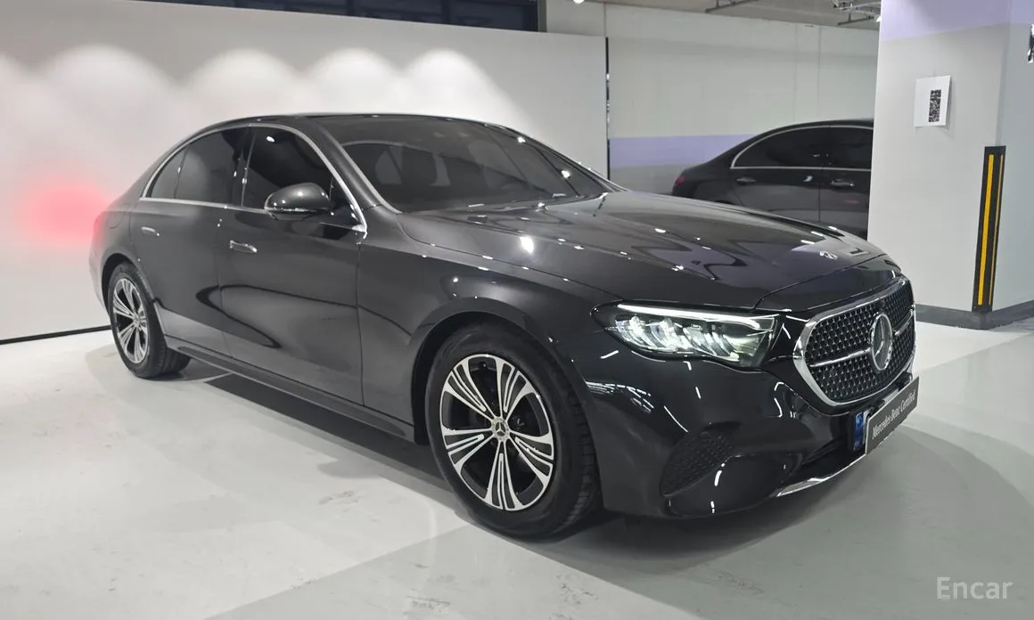 Фото 2 - Mercedes-Benz E-Class