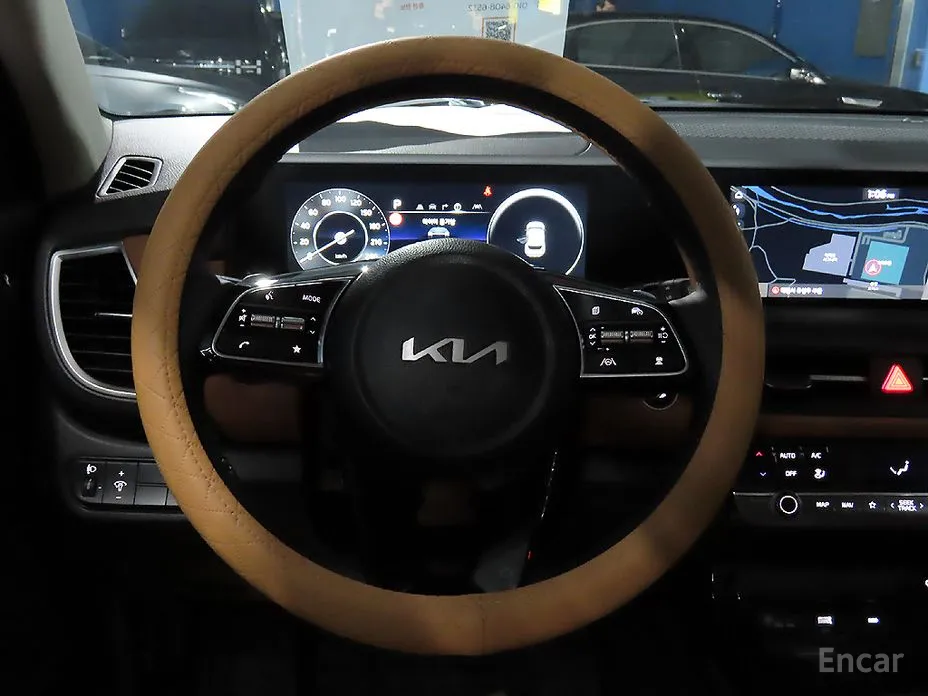 Фото 8 - Kia Seltos