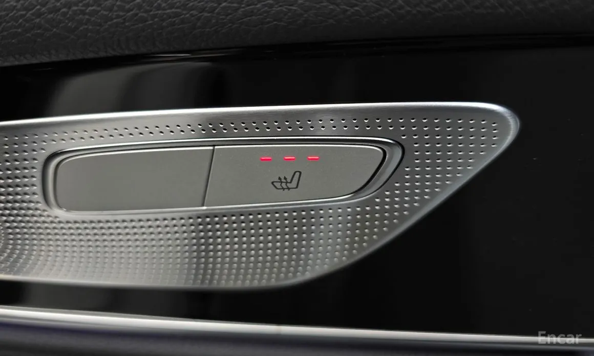 Фото 19 - Mercedes-Benz AMG GT