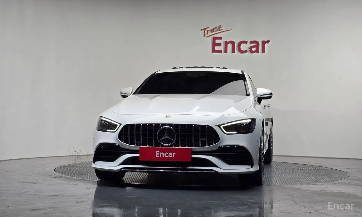 Фото 3 - Mercedes-Benz AMG GT